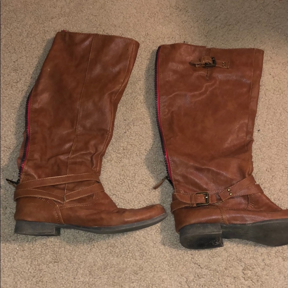 Light brown tall faux leather boots